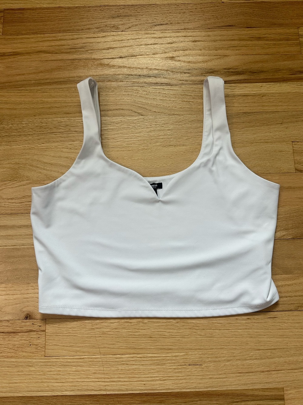 Express Body Contour Crop Top